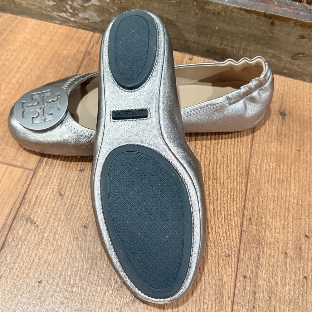 Tory Burch Leather Reva Silver Metallic Ballet Flats Elastic Back Size 7 M - Picture 5 of 8